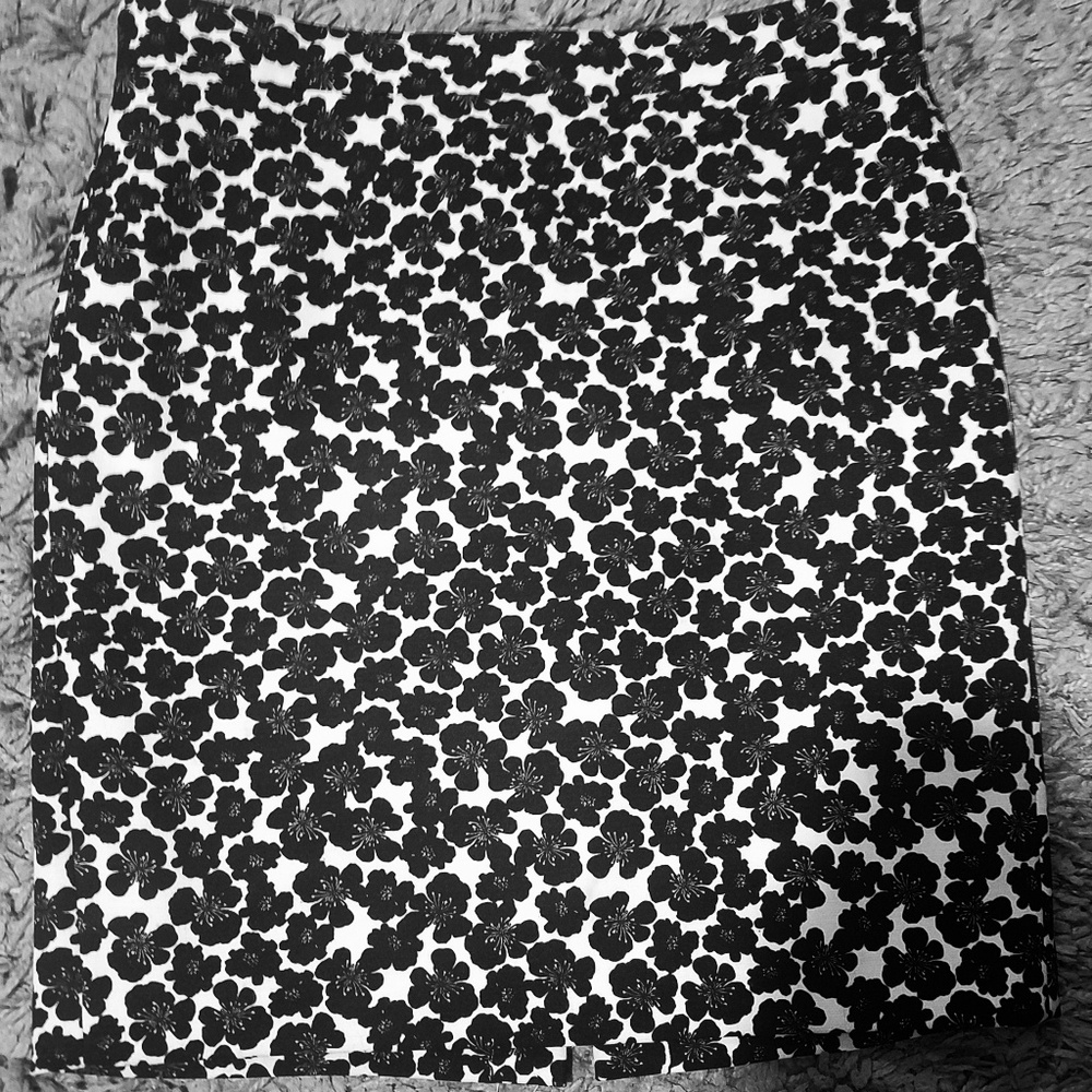 J.Crew Stretch pencil skirt